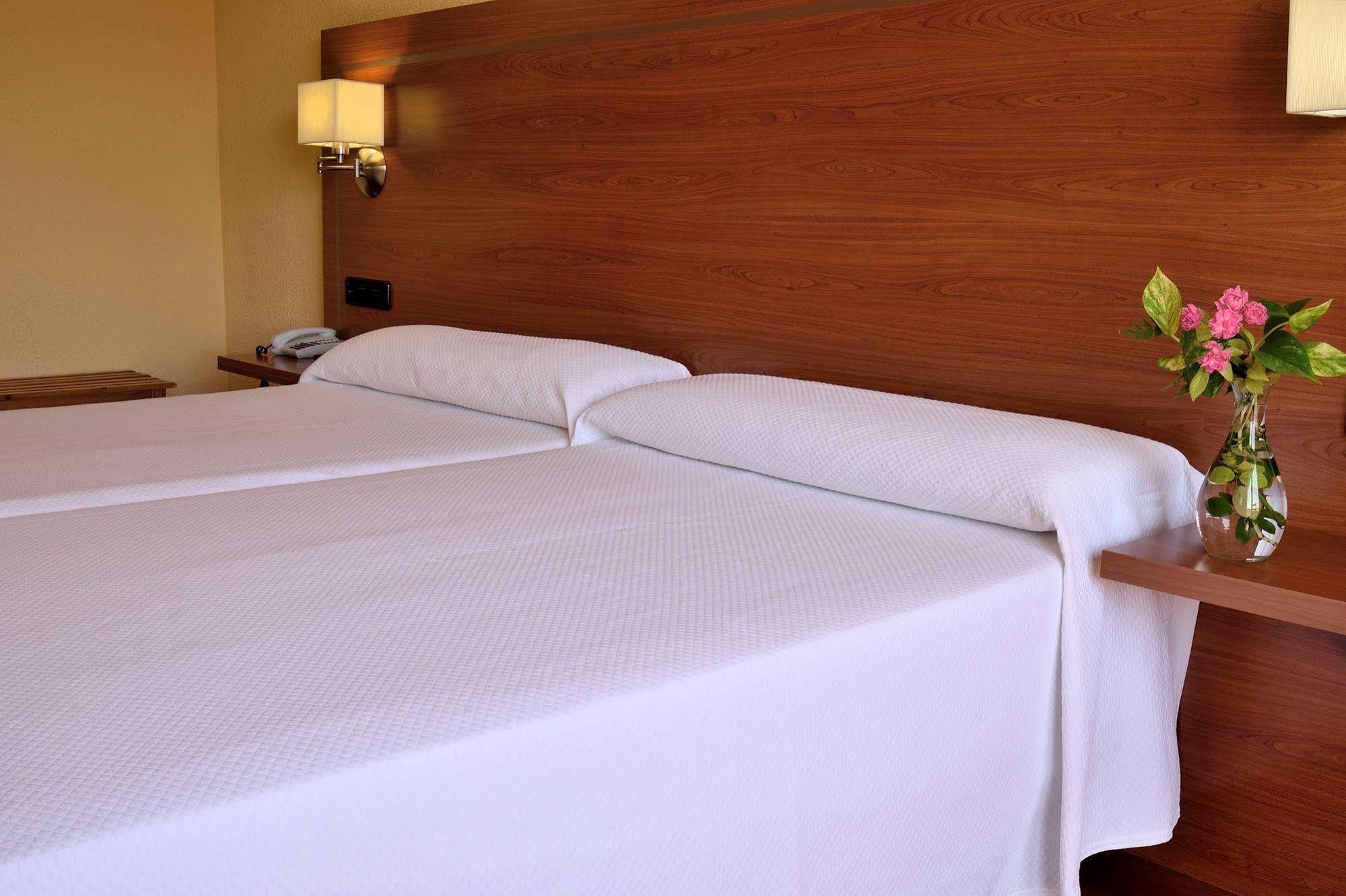 Mari Carmen Hotel 3*